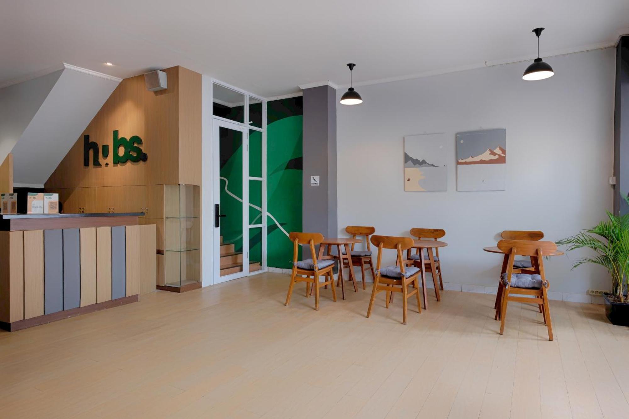Hubs Hostel Джок'якарта Екстер'єр фото